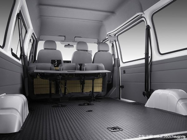 新车促销 湛江店特顺现10.68万起