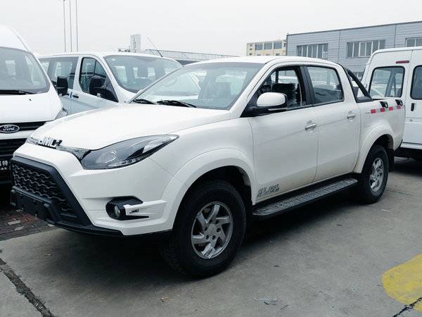 4l 汽油 四驱 双排皮卡  详情表 车型名称 江铃 域虎 2016款 2.