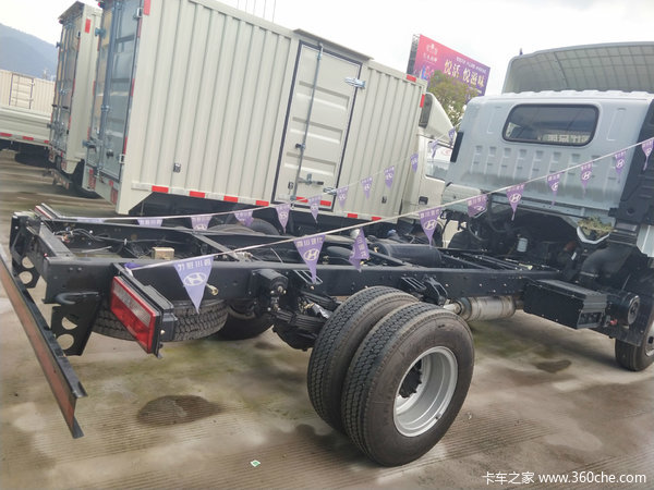 欢乐国庆 四川现代“惠”有“礼”