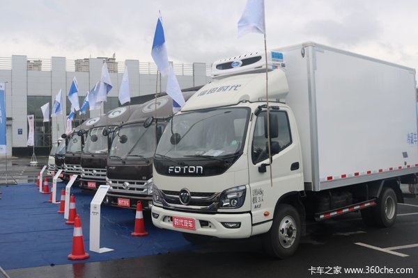 长春市新元发车辆 亮相长春国际物流展