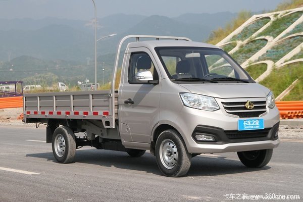 新豹T3，售价4.32万元