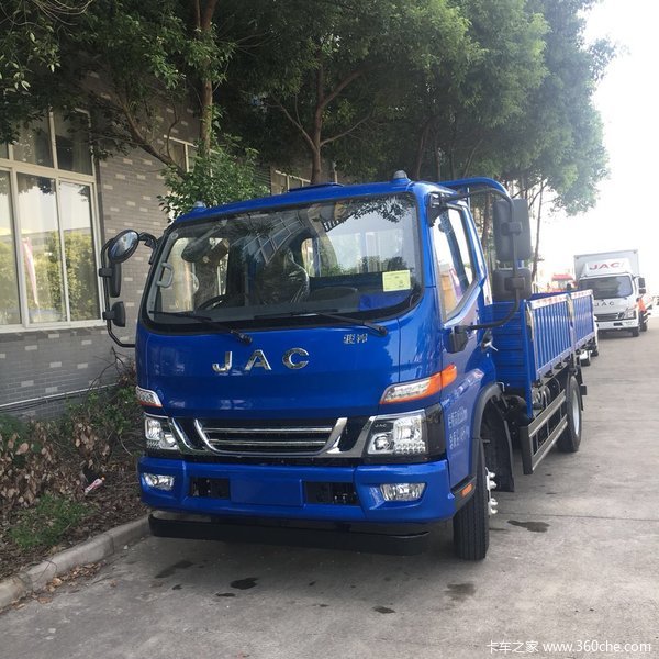 新骏铃v6 300宽厢宽轮距车到库啦_芜湖江淮汽车销售服务优惠促销_卡车
