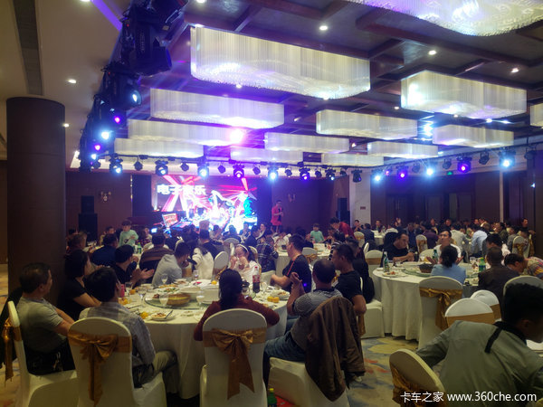 无锡汇鹏举行解放J6F产品推介会