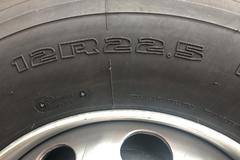 2018款J6L 240 9.7米