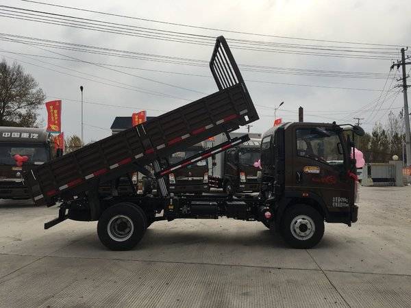 直降0.65万佳木斯悍将平板式自卸载货车