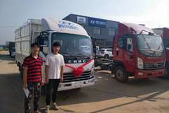 十月份物流集团一次性提车五台现代车。