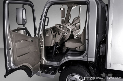 欧马可S3直降万元,再送千元油卡