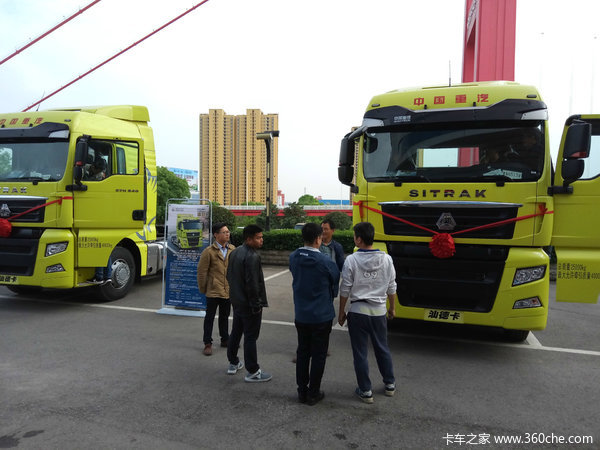 重汽汕德卡年终大促销
