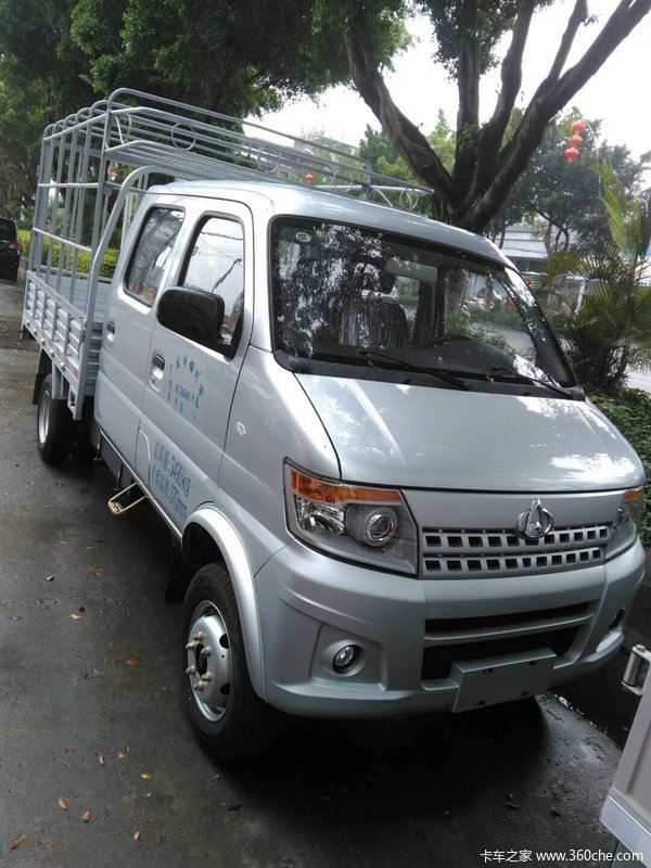 长安神骐t20双排仓栅火爆促销中