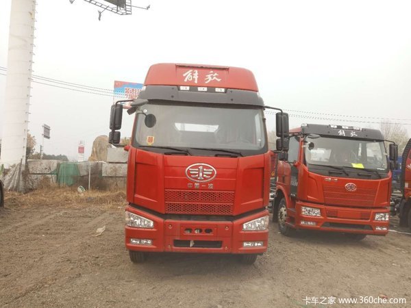 解放J6M 6x2载货车底盘 济宁现车热销