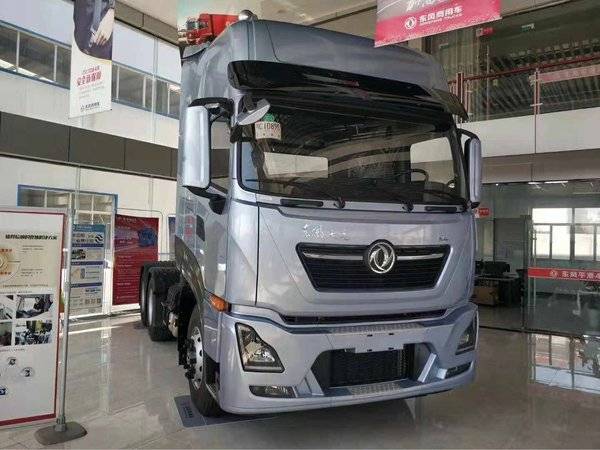 東風商用車 新天龍kl重卡 450馬力 6x4牽引車裝配高頂駕駛室,動力方面