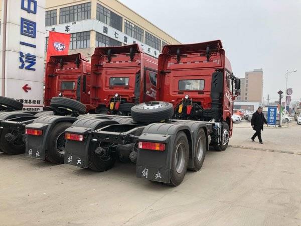 新车促销 徐州赛龙JH6牵引车现售30.4万