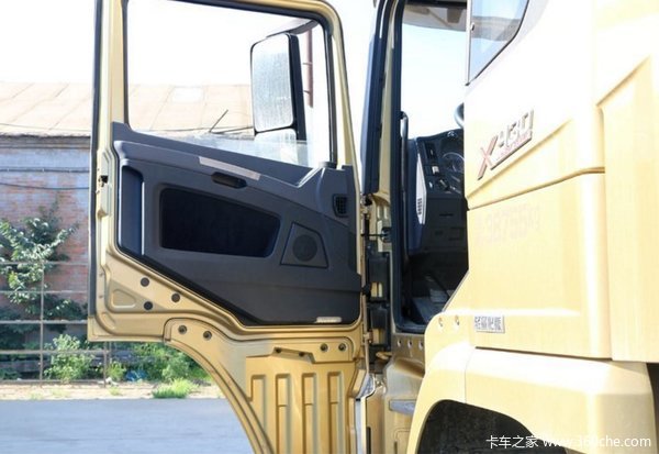 仅售39.6万 西安德龙X3000牵引车促销