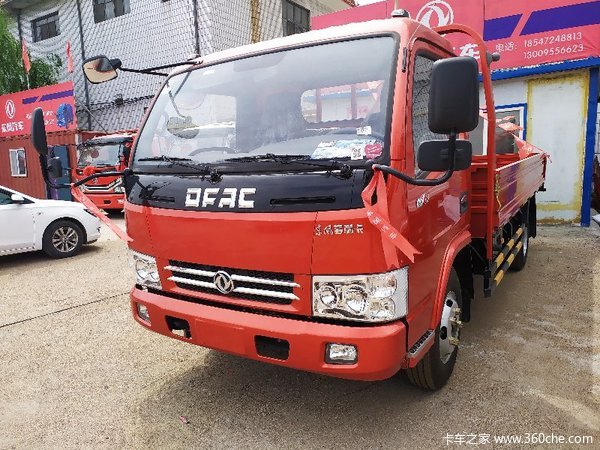 直降0.4万元 包头多利卡D6载货车促销中