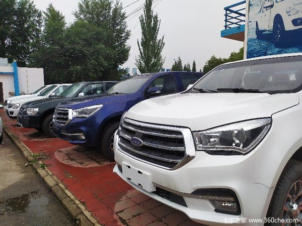 直降1.0万元 包头达咖TAGA皮卡促销中