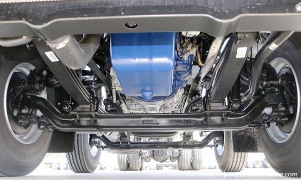 仅售32.4万 上海青岛解放8x4载货促销中