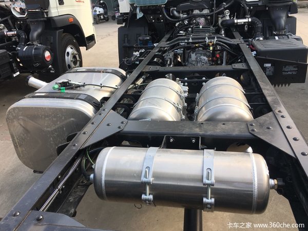 ��������&nbsp;�Ϻ�����HOWO�Ῠ����8.6��