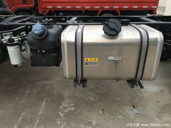 蓝牌无忧 上海大运轻卡配康机售9.28万