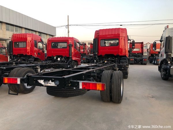 新车到店 连云港平港天锦KR底盘17.1万