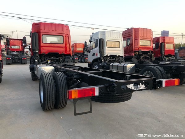 新车到店 连云港平港天锦KR底盘17.1万