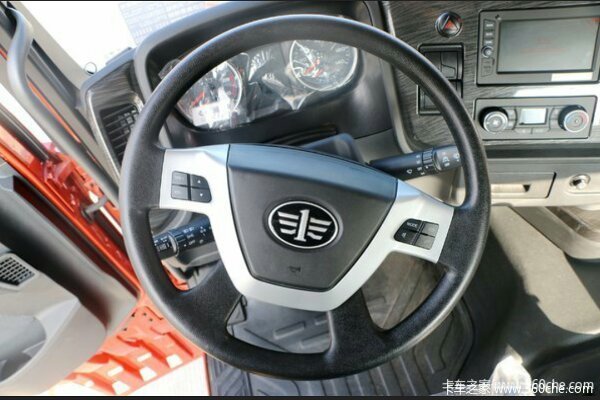 直降0.5万元 赣州解放JH6牵引车促销中