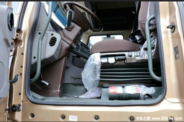 直降0.2万元 吉安天龙旗舰牵引车促销中