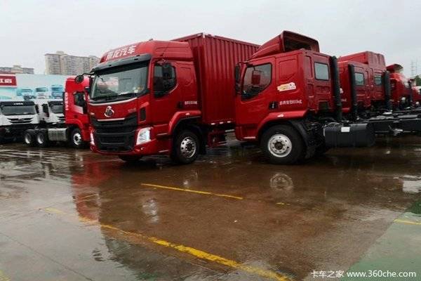 交车1台 赣州闽宏乘龙H5载货车交付客户