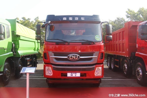 交车1台 赣州华瑞瑞宇自卸车交付客户