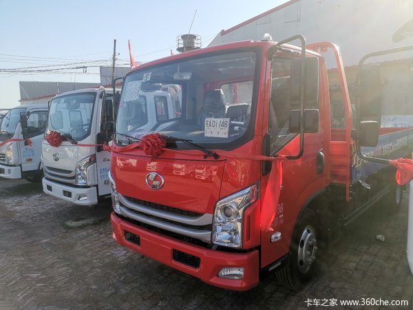 上汽跃进爆款 高端蓝牌轻卡仅售7.6万