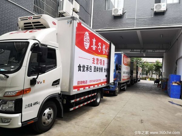 交车5台 常州合诚骏铃V5冷藏车成功交付