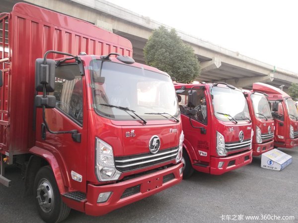 陕汽轻卡绍兴市越城区天宇汽车广场开业