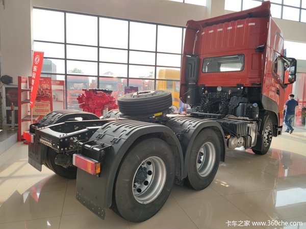 回馈用户 杭州东风天龙KL牵引钜惠0.3万