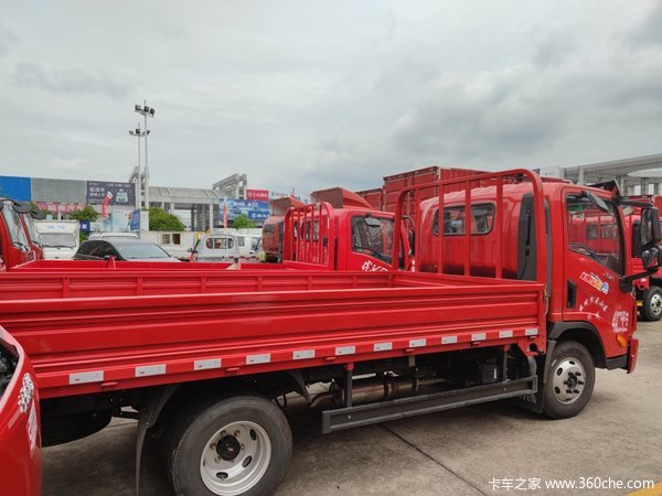 回馈用户 杭州祥龙载货车钜惠0.5万元