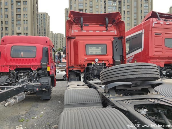 处理库存杭州解放JH6牵引车直降1.2万