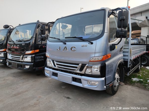 回馈用户绍兴骏铃V5载货车钜惠0.38万