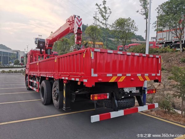 市场新宠总重25吨前二后六提升桥随车吊