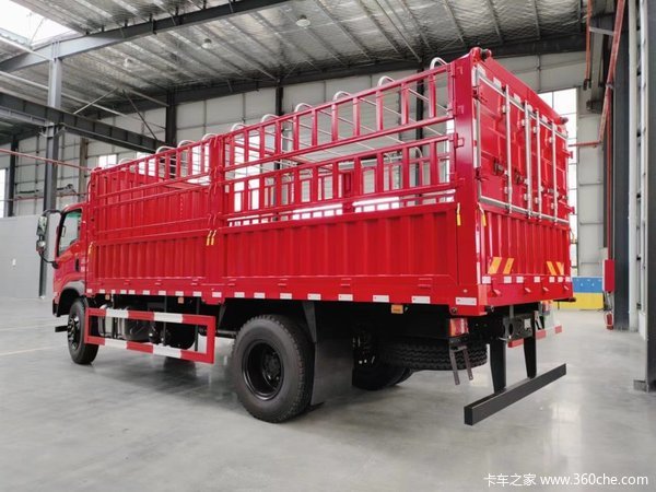 三环小仓栏单桥200马力5.8米载货热销中