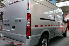 江铃汽车 新世代全顺 2016款 125马力 7座 短轴 2.2