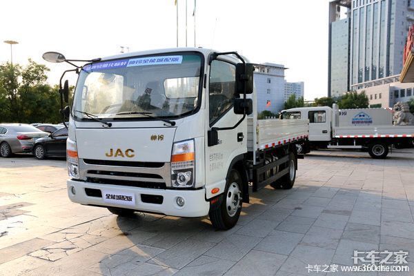 跃级之选 智享不凡 C500新内饰荣耀上市马瑞利AMT+轻量化！