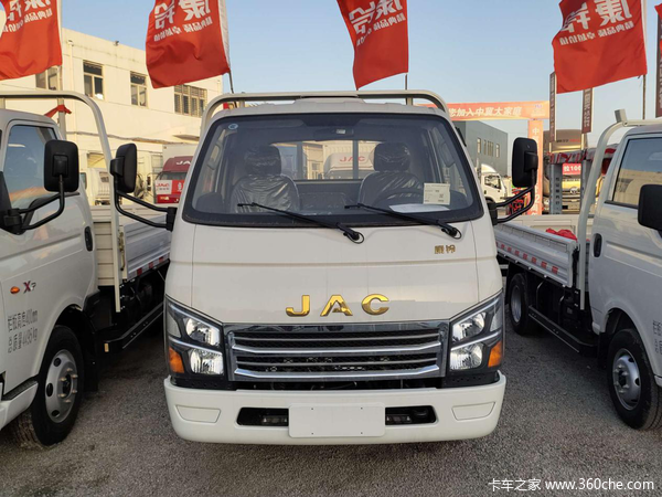 江淮轿卡x7时尚安全感这辆车看起来更像一块吐司面包呆萌的让人