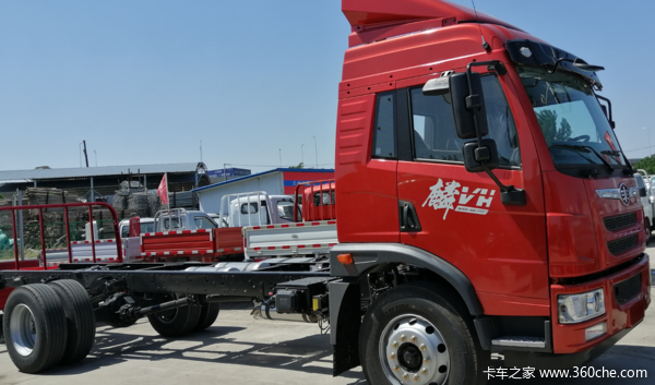 新车到店!一汽解放轻卡麟vh6.8米载货新车到店!