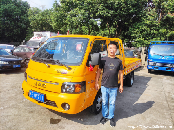 恭喜汤老板在金秋九月 喜提恺达X6双排载货车