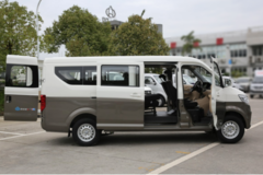 跨越星V7 Ev，一款高效新能源车！