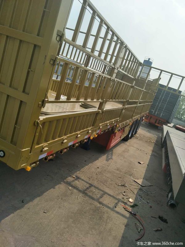 山东厂家直销苍蓝式半挂车仓栅式半挂车图片