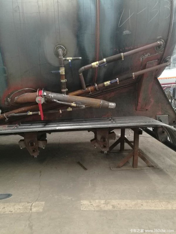 40方水泥散装罐车罐式半挂车图片