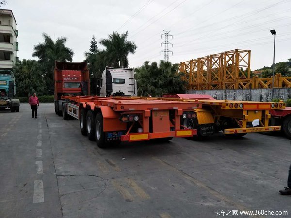 华海通汽车40英尺2.5米宽轻量化骨架车集装箱式半挂车图片
