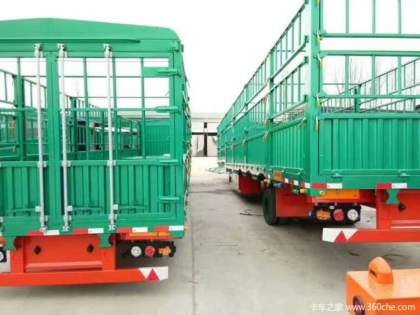 全国可做分期，正规银行放款，无需担保人仓栅式半挂车图片