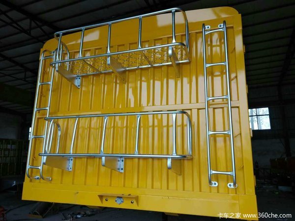 全国可做分期，正规银行放款，无需担保人仓栅式半挂车图片