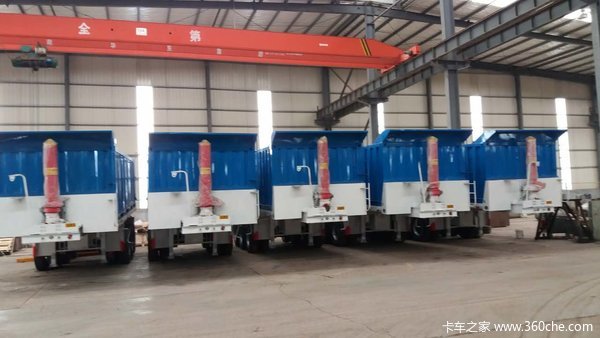 后翻自卸。自卸半挂车图片