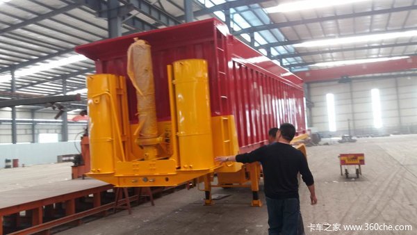 后翻自卸。自卸半挂车图片